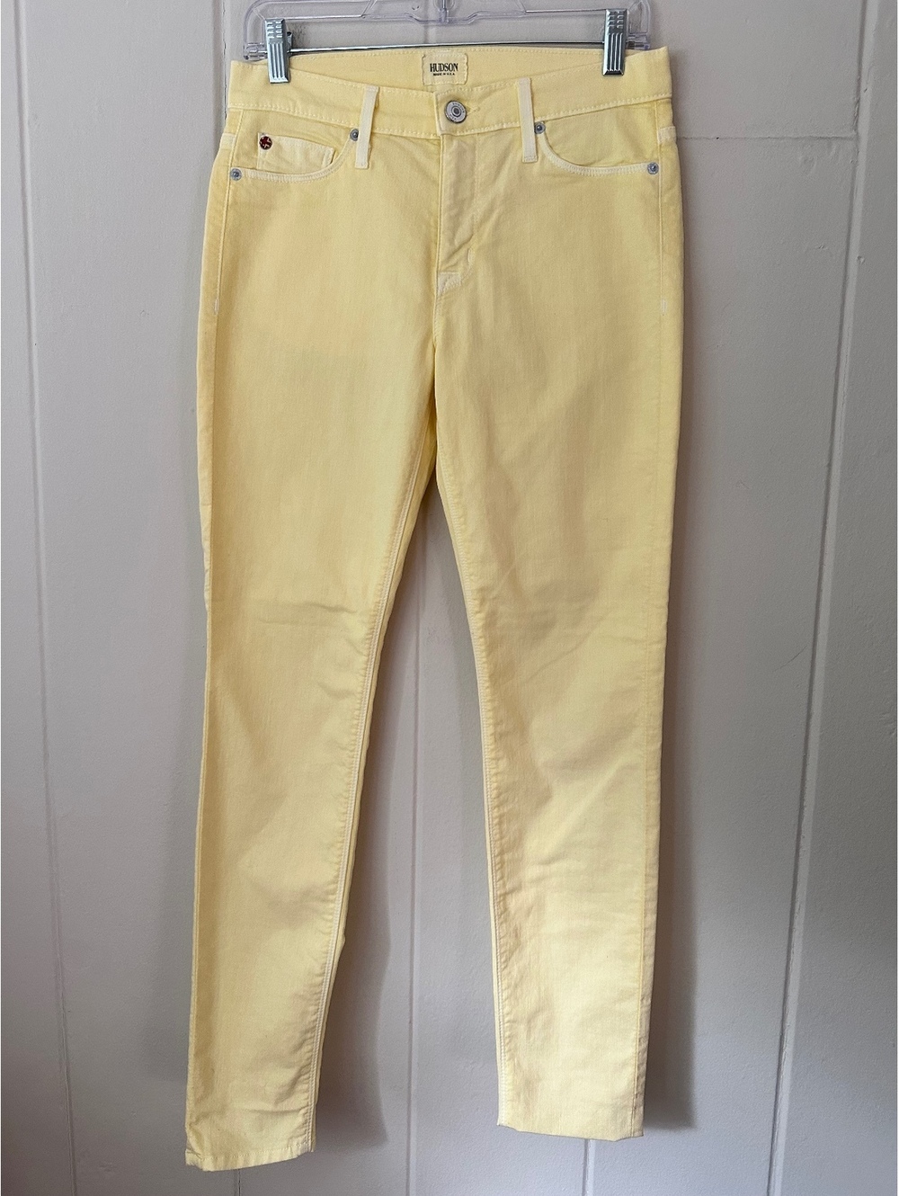 Hudson Jeans Nico Midrise Super Skinny in Yellow Size 28